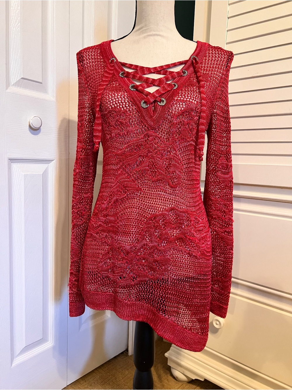 A Symmetrical Style Long Sleeve Sheer Sweater